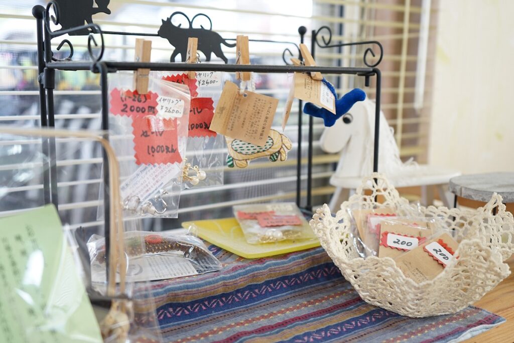 のとikiikiショップの店内